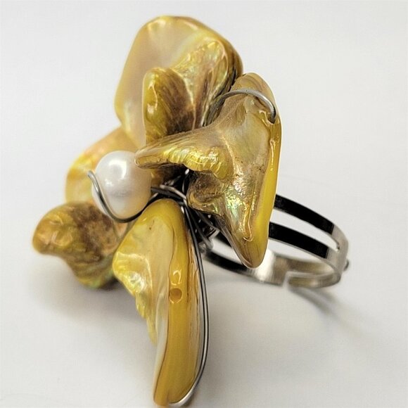 Yellow Genuine Pearl Bead Ring Asymmetric Flower Adjustable Band Ring - Picture 8 of 11